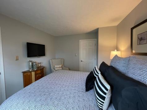 1668 Park Hill Drive Indianapolis IN 46229