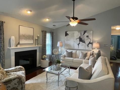 1668 Park Hill Drive Indianapolis IN 46229