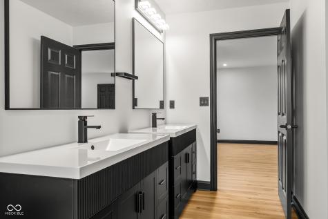 3258 Starlite Court Columbus IN 47203