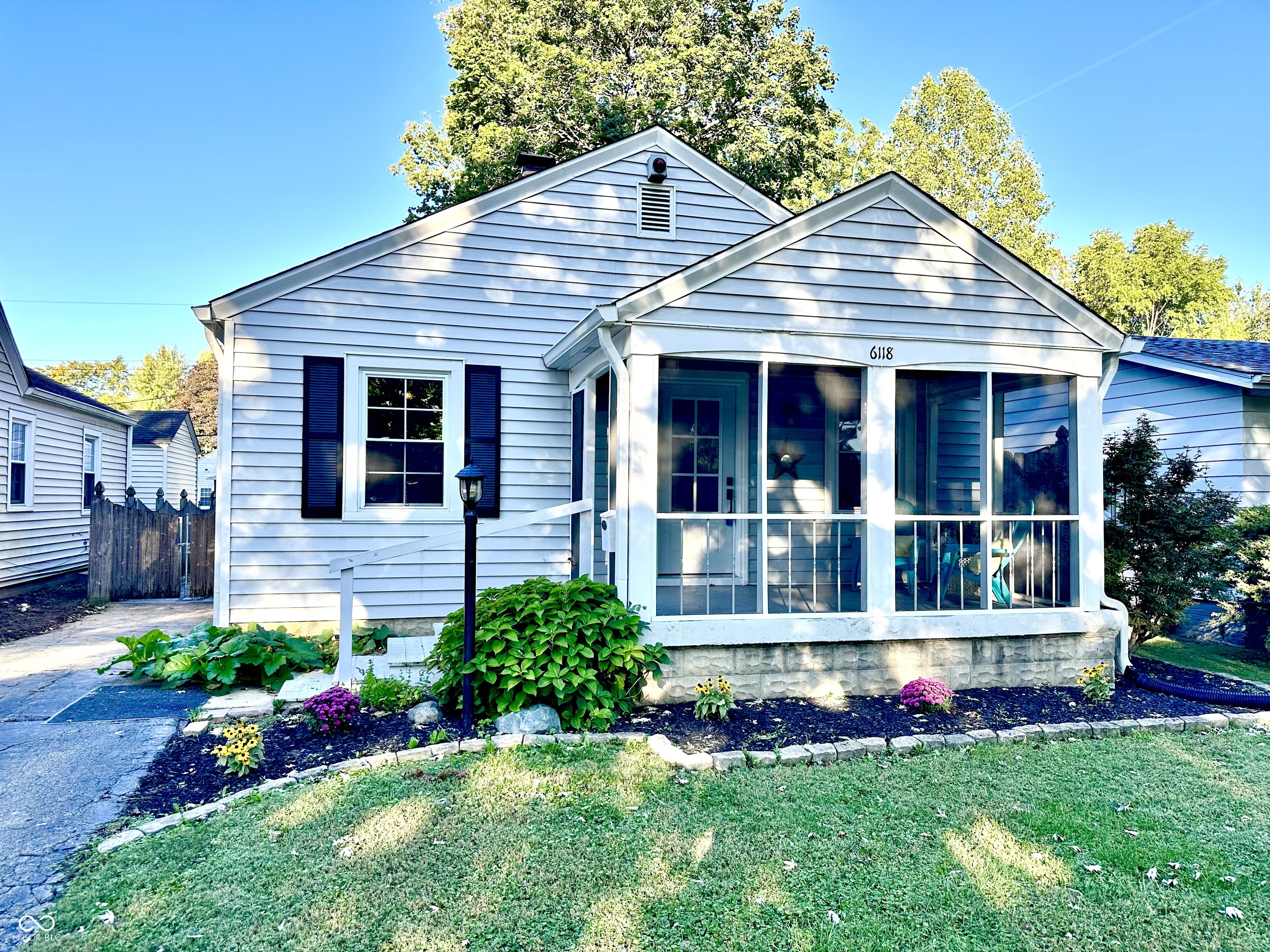 6118 Evanston Avenue Indianapolis IN 46220