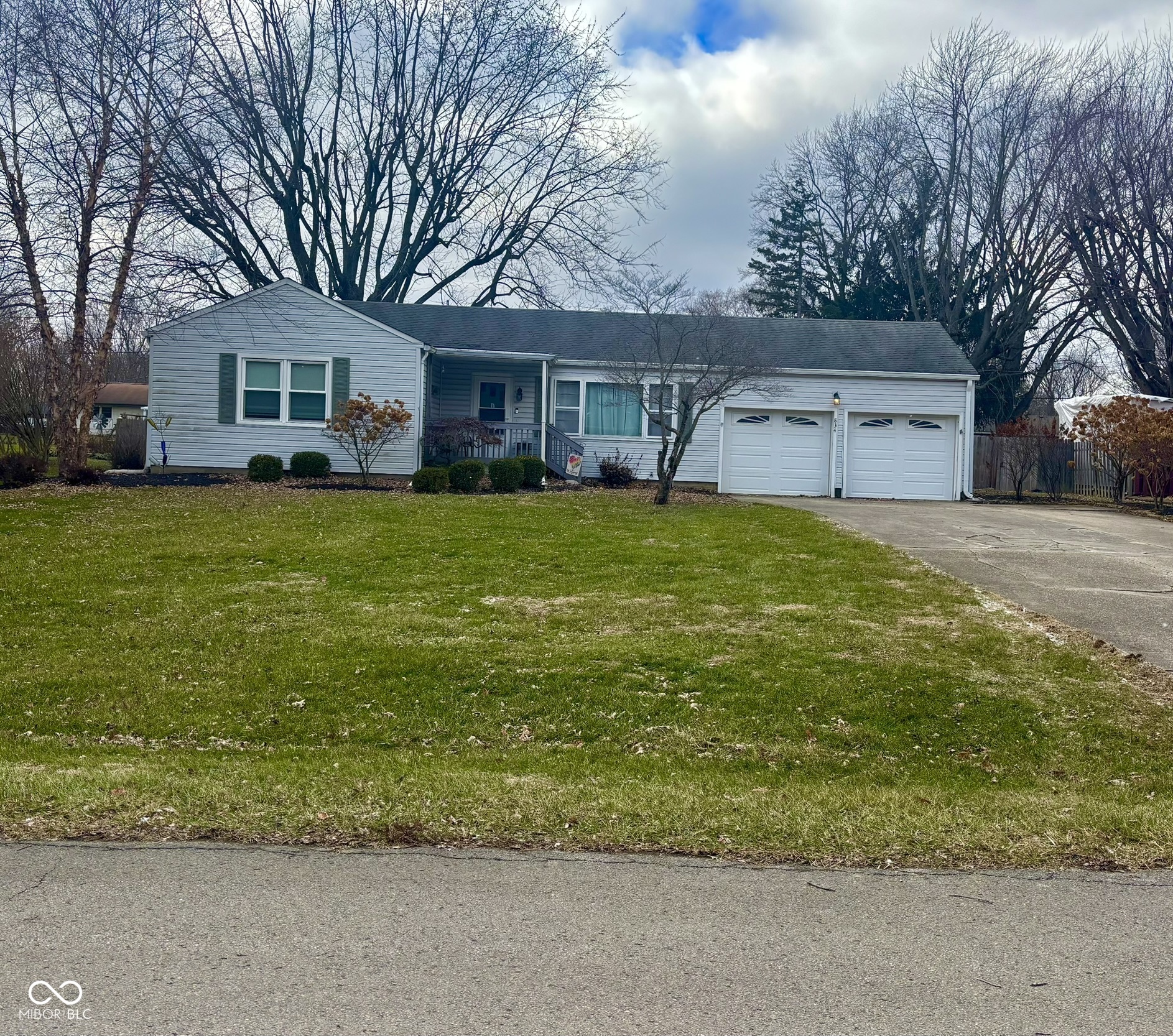 834 Mount Dora Lane Indianapolis IN 46229
