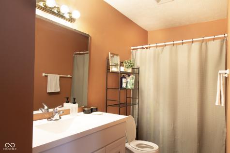 8140 Burnett Boulevard Avon IN 46123