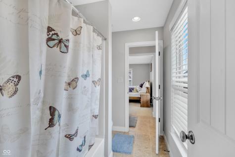 3240 Wildlife Trail Zionsville IN 46077
