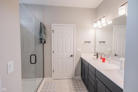 8910 Howlett Lane Indianapolis IN 46259