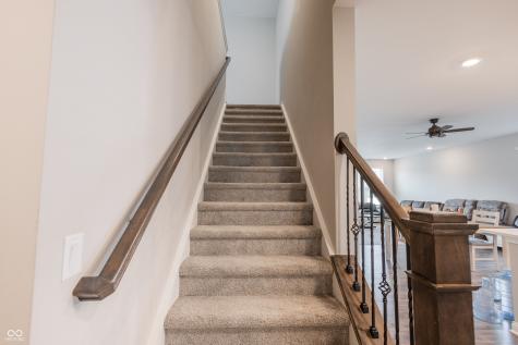 8910 Howlett Lane Indianapolis IN 46259