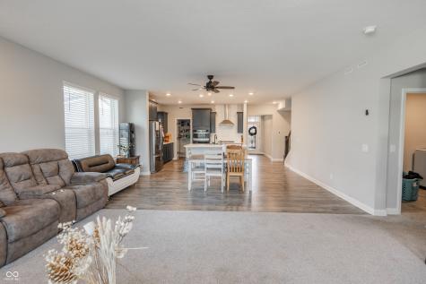 8910 Howlett Lane Indianapolis IN 46259