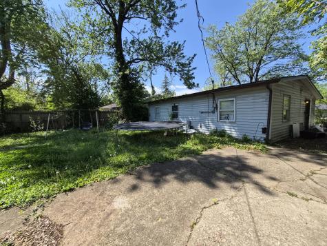 3125 Manor Court Indianapolis IN 46218