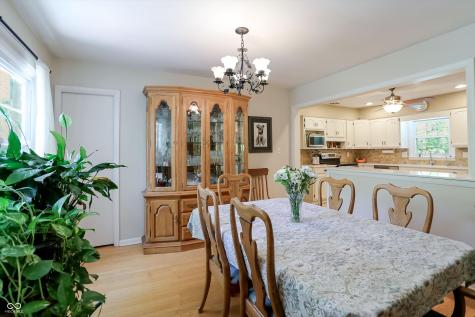 1675 E 81st Street Indianapolis IN 46240