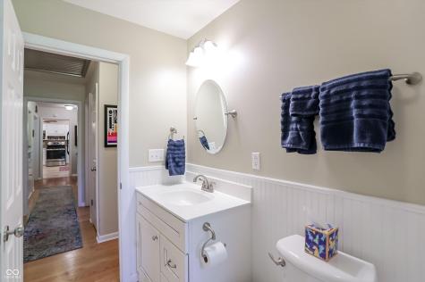 1675 E 81st Street Indianapolis IN 46240