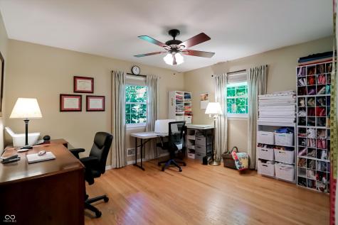1675 E 81st Street Indianapolis IN 46240