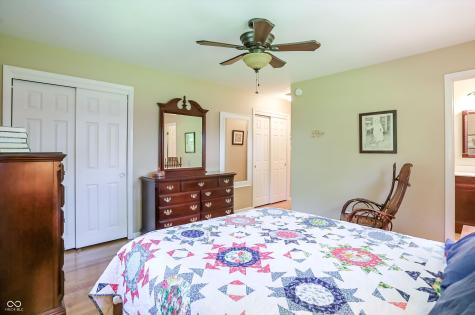 1675 E 81st Street Indianapolis IN 46240