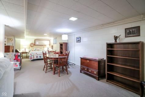 1675 E 81st Street Indianapolis IN 46240