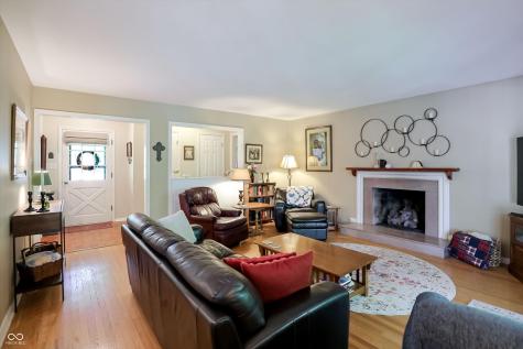 1675 E 81st Street Indianapolis IN 46240