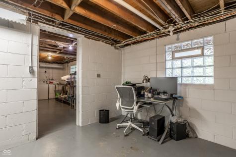 717 E 70th Place Indianapolis IN 46220