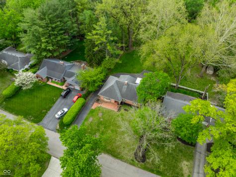 717 E 70th Place Indianapolis IN 46220