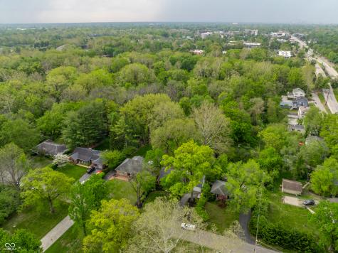 717 E 70th Place Indianapolis IN 46220