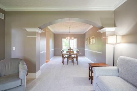 8823 Pin Oak Drive Zionsville IN 46077