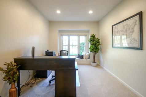 8823 Pin Oak Drive Zionsville IN 46077