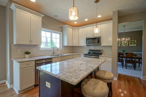 8823 Pin Oak Drive Zionsville IN 46077
