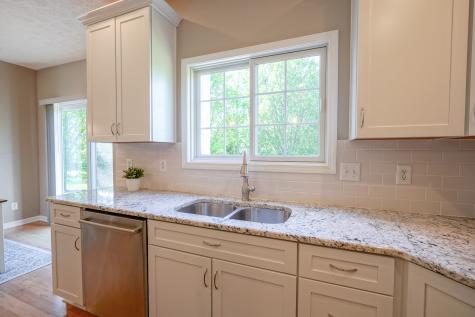 8823 Pin Oak Drive Zionsville IN 46077