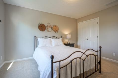 8823 Pin Oak Drive Zionsville IN 46077