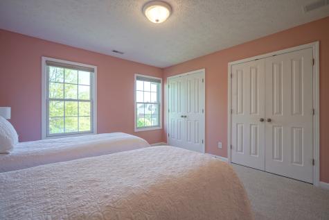 8823 Pin Oak Drive Zionsville IN 46077