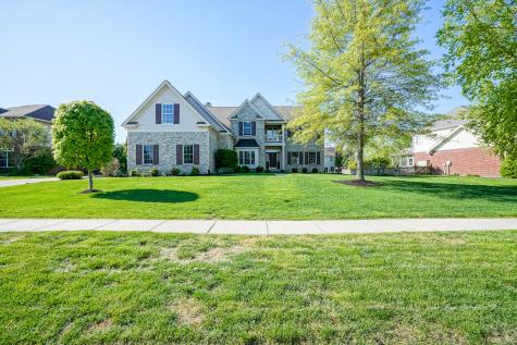 8823 Pin Oak Drive Zionsville IN 46077