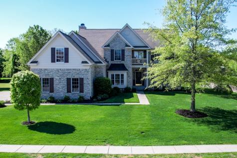 8823 Pin Oak Drive Zionsville IN 46077