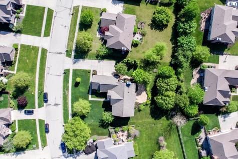 8823 Pin Oak Drive Zionsville IN 46077