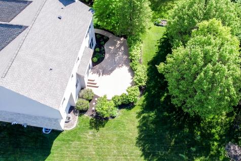 8823 Pin Oak Drive Zionsville IN 46077