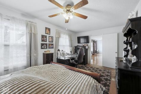 210 Rockberry Drive Carmel IN 46032