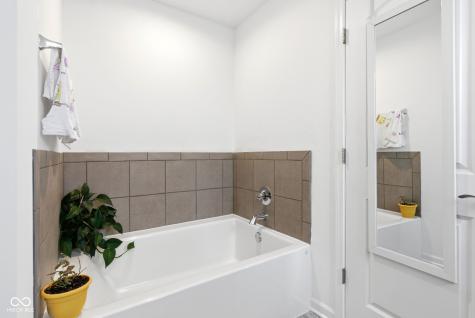 1417 Boots Trail Greenfield IN 46140