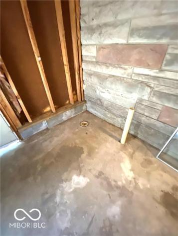 4434 Foltz Street Indianapolis IN 46221