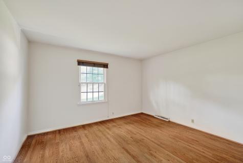 8169 Brent Avenue Indianapolis IN 46240