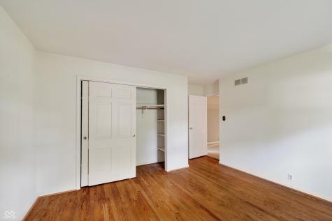 8169 Brent Avenue Indianapolis IN 46240