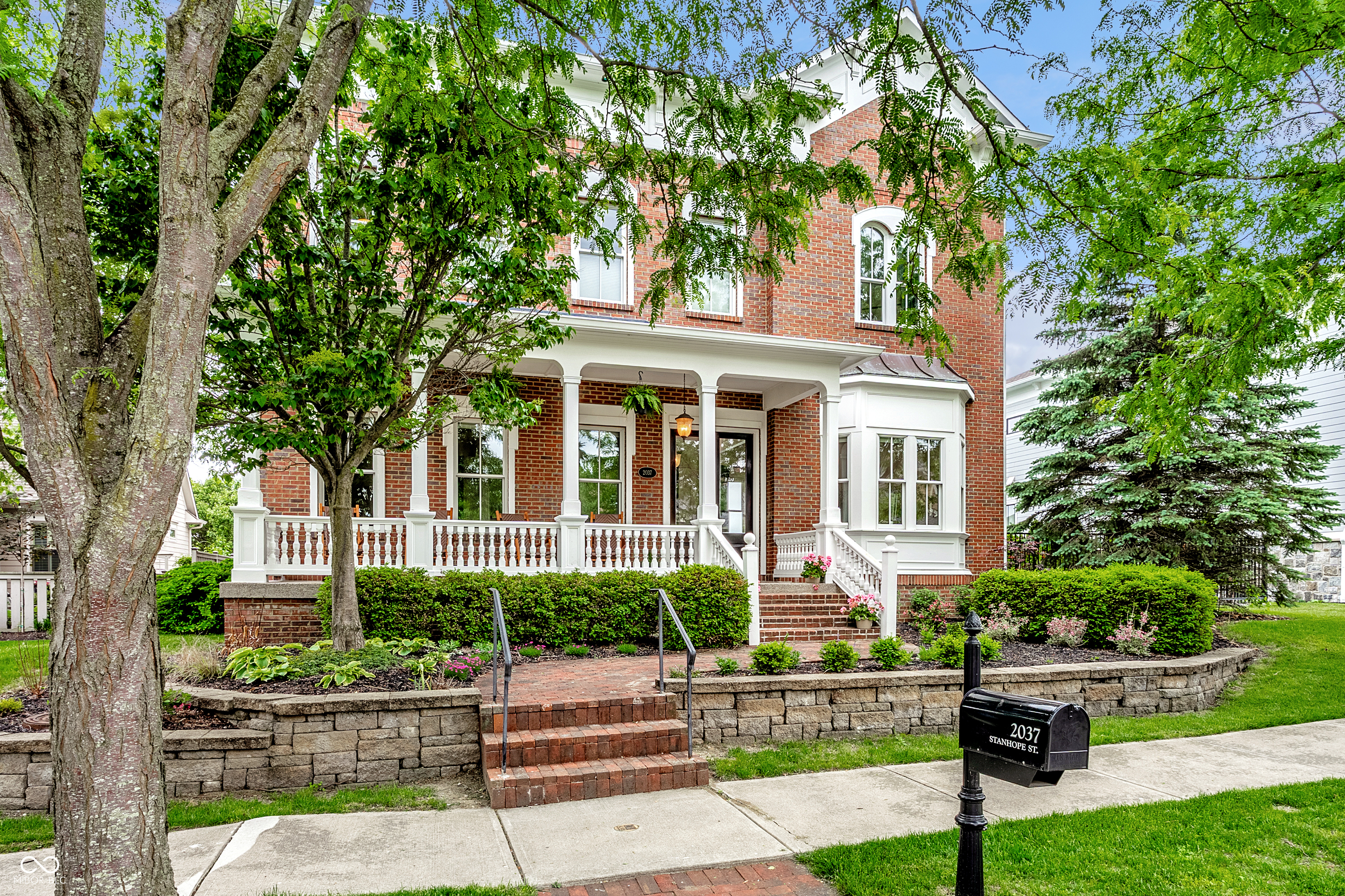 2037 Stanhope Street Carmel IN 46032