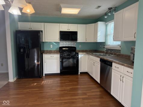 7518 Chris Anne Drive Indianapolis IN 46237