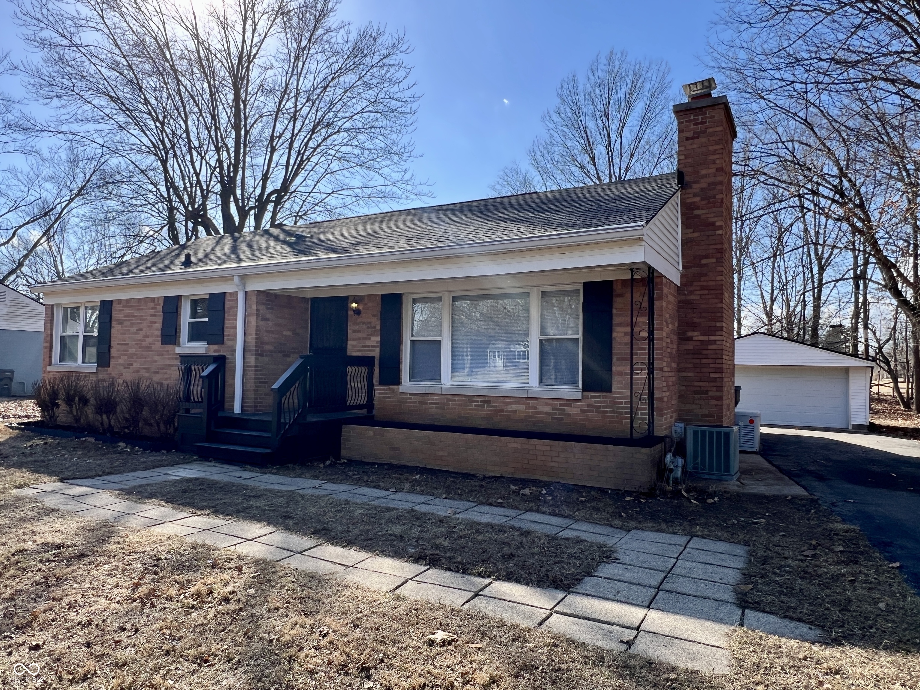 5736 Sharon Road Indianapolis IN 46228