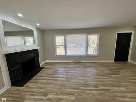 5736 Sharon Road Indianapolis IN 46228