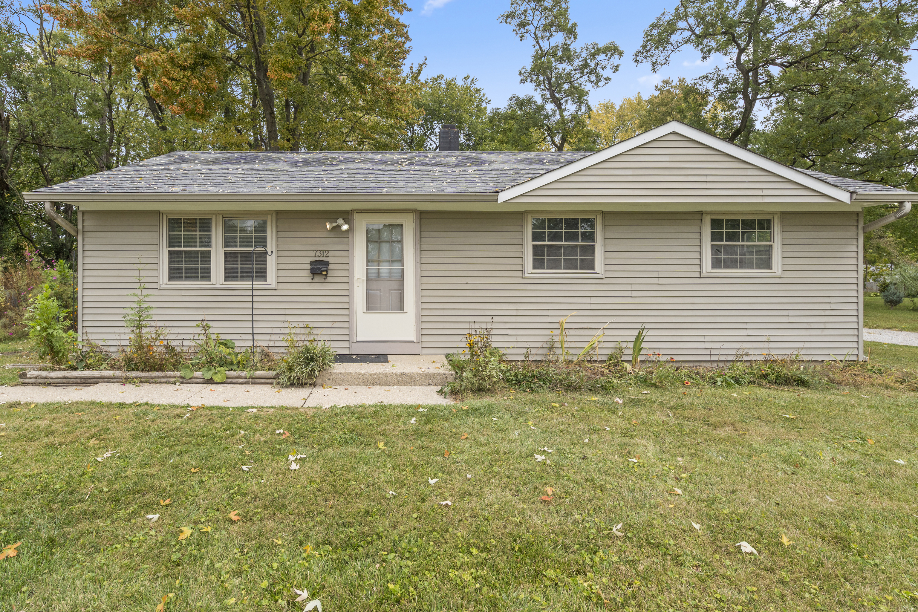 7312 E 48th Street Indianapolis IN 46226