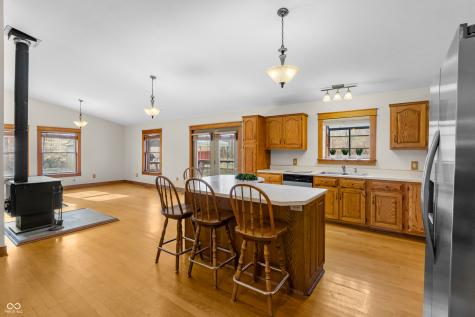 10284 S 550 W Columbus IN 47201