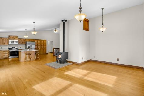 10284 S 550 W Columbus IN 47201