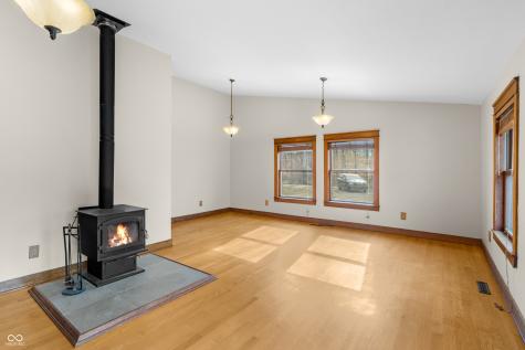 10284 S 550 W Columbus IN 47201