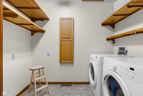 10284 S 550 W Columbus IN 47201