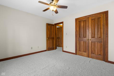 10284 S 550 W Columbus IN 47201