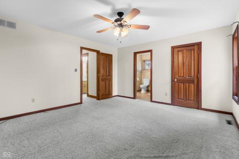 10284 S 550 W Columbus IN 47201