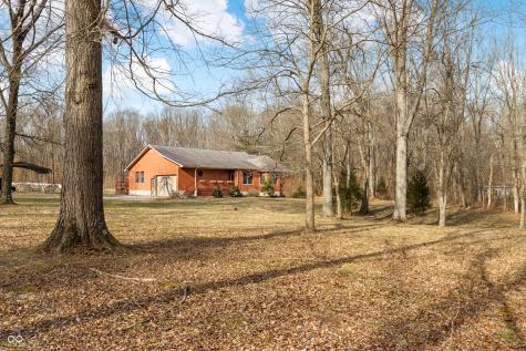 10284 S 550 W Columbus IN 47201