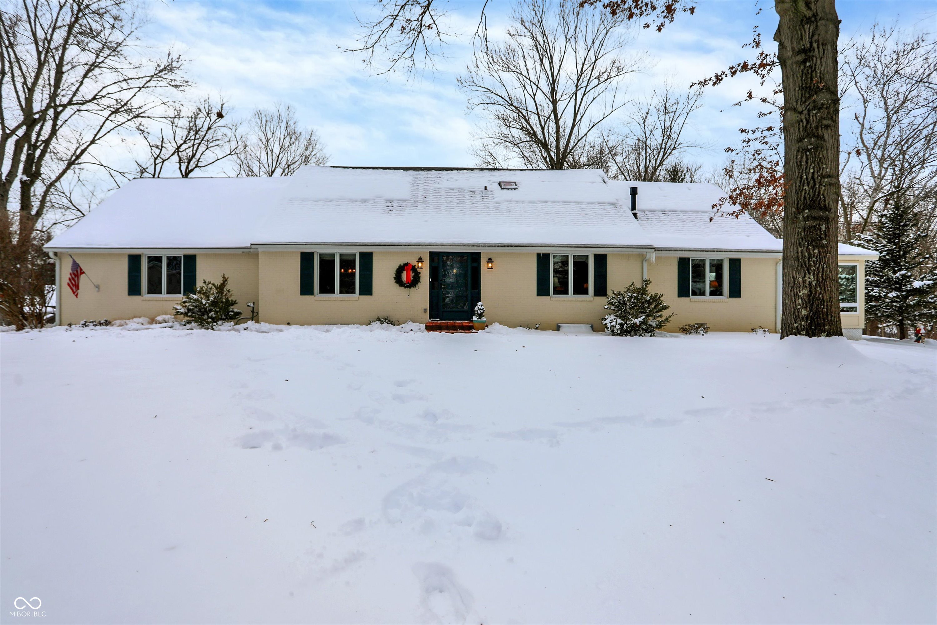 656 Spring Hills Drive Zionsville IN 46077