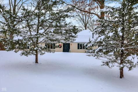 656 Spring Hills Drive Zionsville IN 46077
