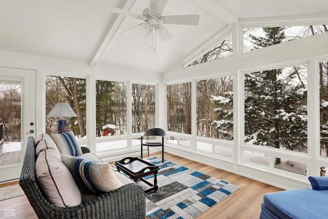 656 Spring Hills Drive Zionsville IN 46077